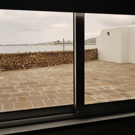 Black House アパート *