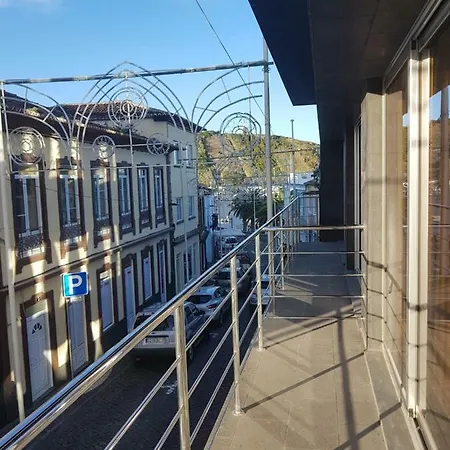 Black House アパート