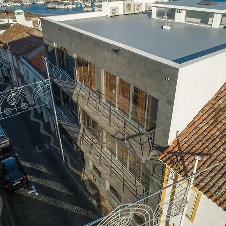 Black House Praia da Vitoria