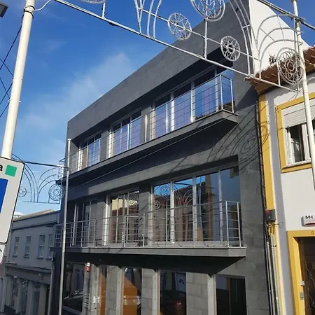 Black House