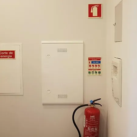 Black House Apartment *