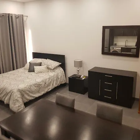 Apartment Black House *