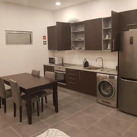 Black House * Praia da Vitória