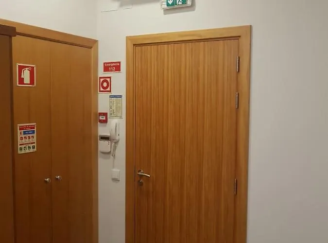 Black House * Praia da Vitória